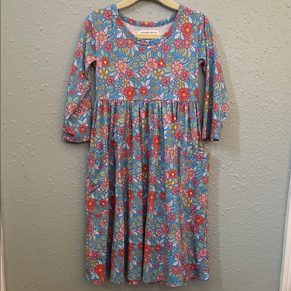 Multicolor Floral Dress w/ Pockets